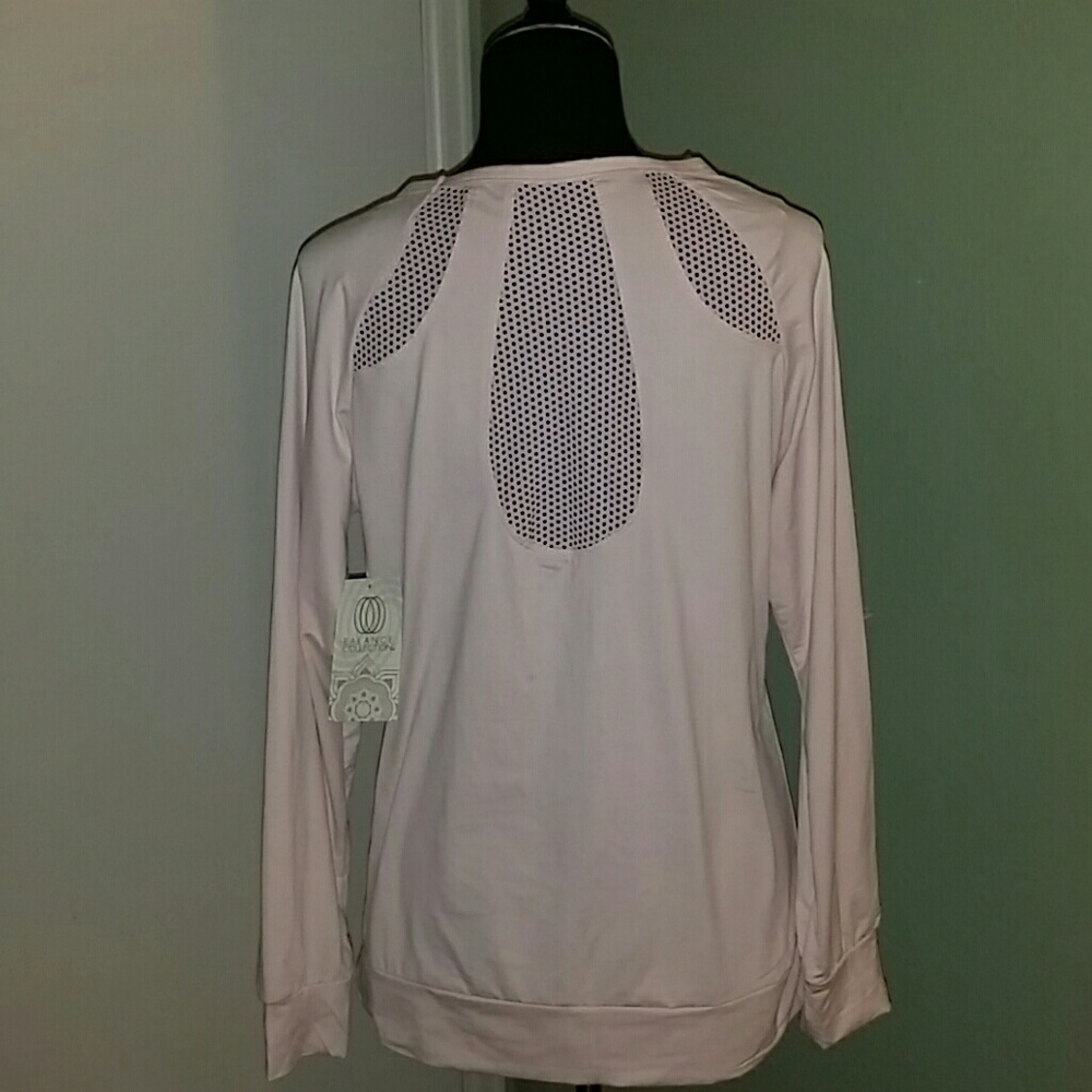 Mesh back profomance top